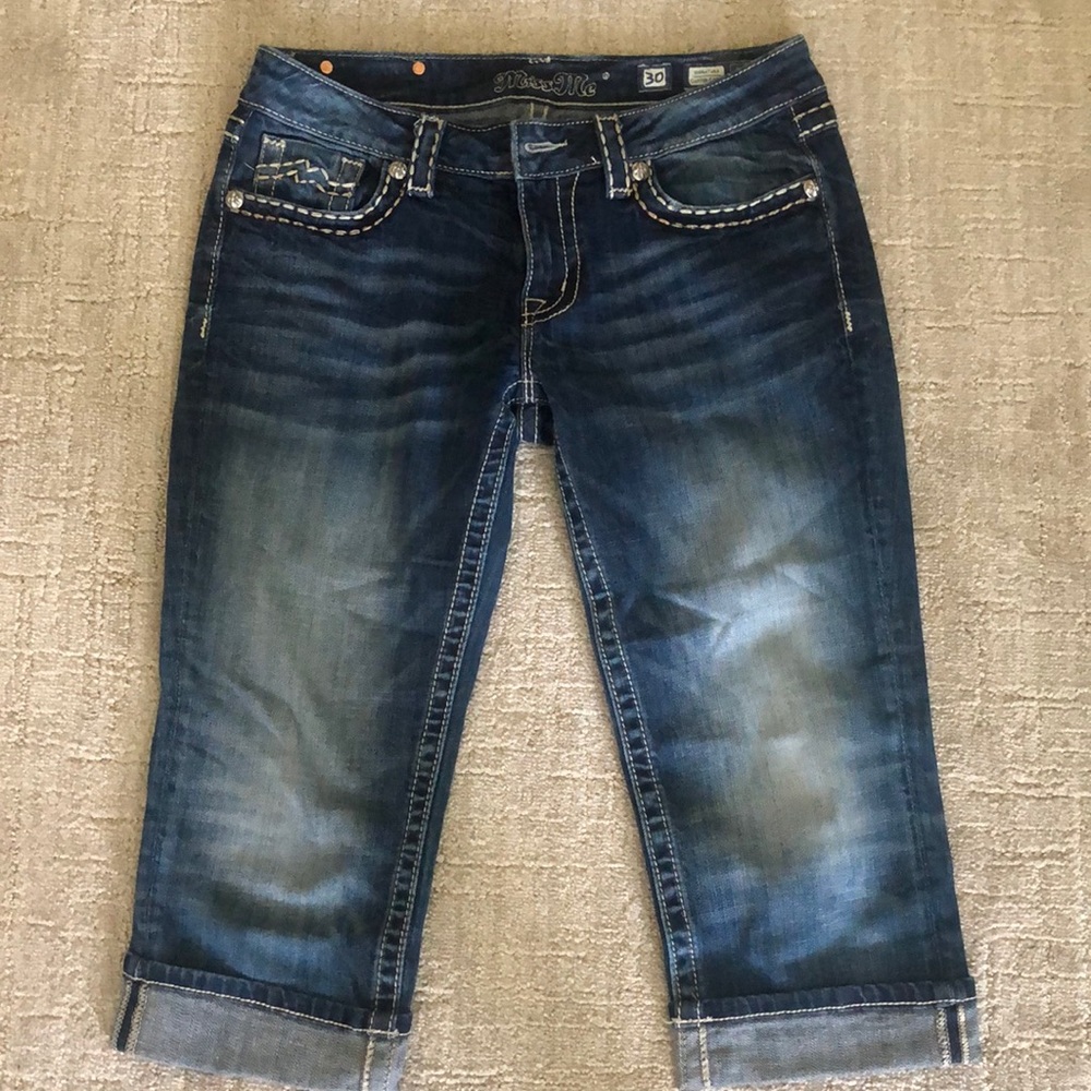 Miss Me Capri size 30